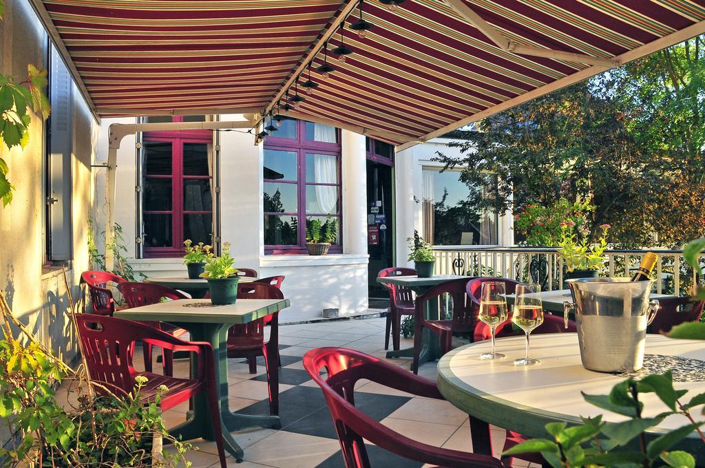 Le Grand Monarque Hotel La Charite-sur-Loire Exterior photo